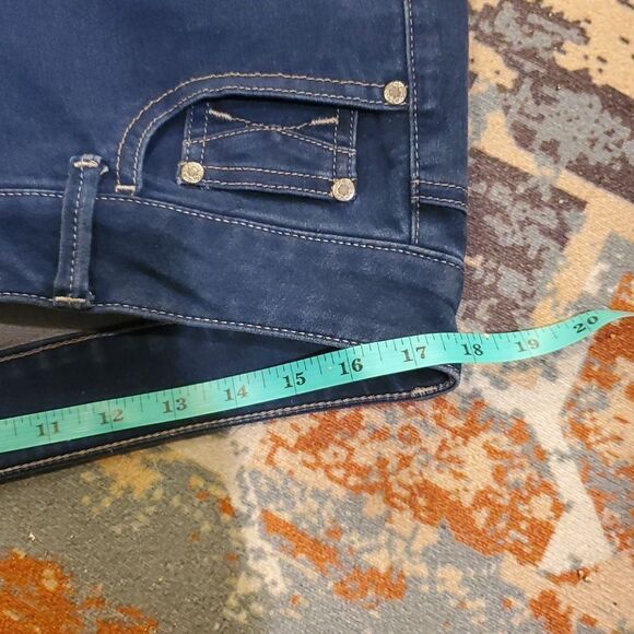 Lee Riders Women's Midrise Skinny Jeans with Premium Stretch Fabric - Picture 7 of 7